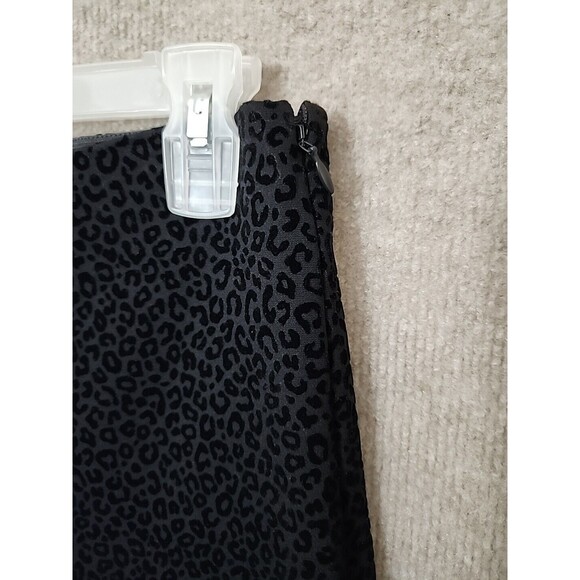 Ann Taylor Side Zip Ankle Pant Women L Black Velvet Leopard Print Bi-Stretch NEW - Picture 3 of 8